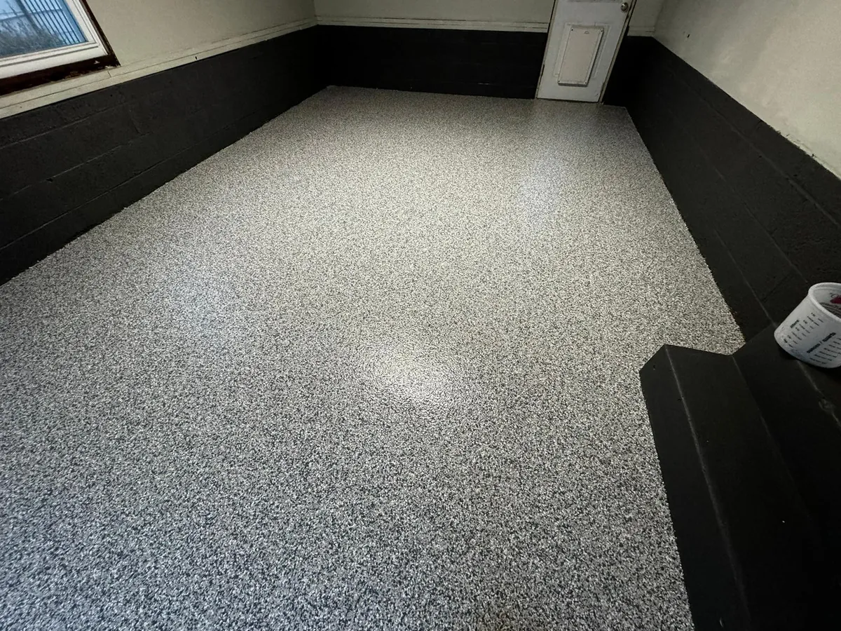 Light flake polyaspartic garage floor NJ
